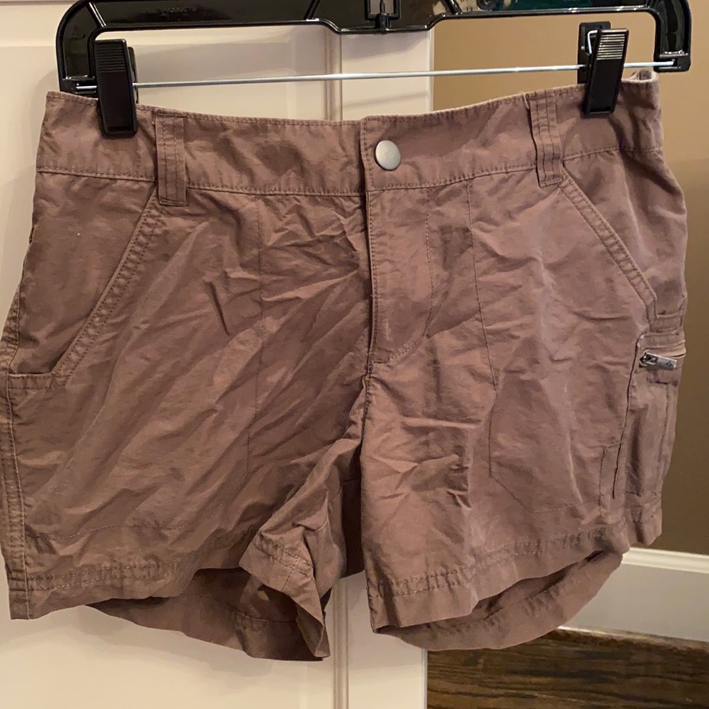 Columbia brown shorts